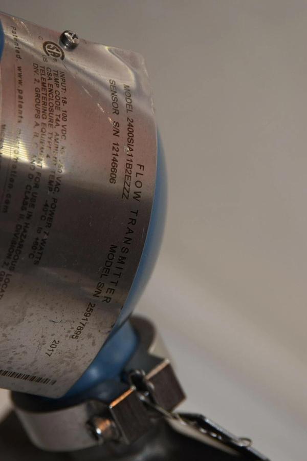 Used Micro Motion 2400SIA11B2EZZZ Mass Flow Transmitter Sensor CMFS010M319N0A2ECZZ