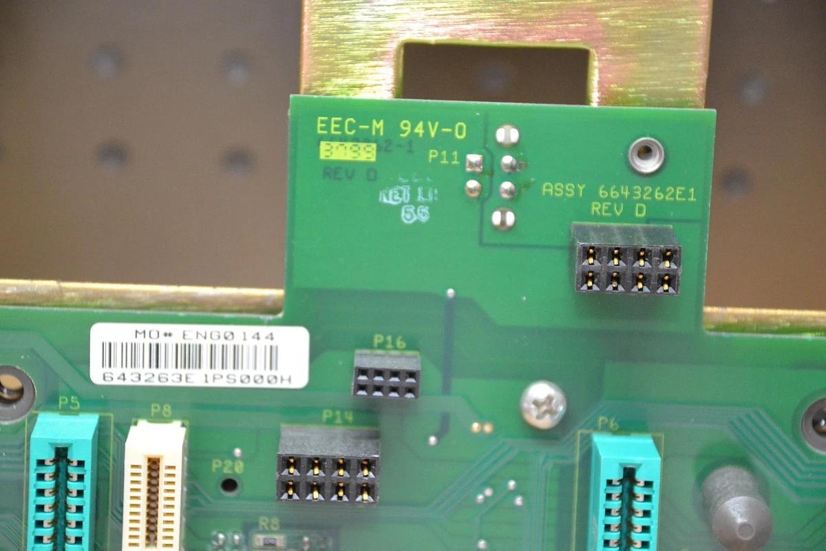 Used BAILEY P-HC-DOC-11011000 SYMPHONY 24VDC 5.1A DOCKING STATION