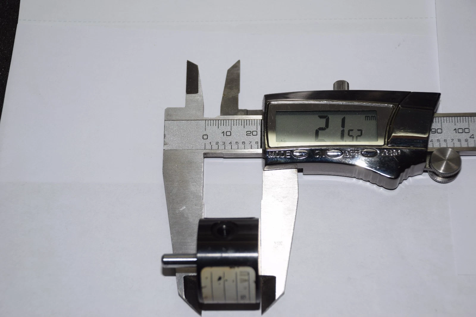 Used SMC CQB12-01-54117 CQB120154117 CQB12-5T CQB125T 9.9kgf/cm2 AIR CYLINDER