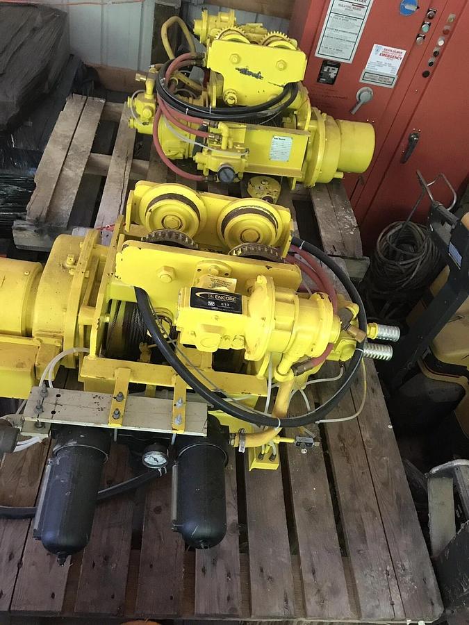 Yale AW 1 Ton Air Hoist BAW1-32RT 648782671 E13MDNS518X0A8 1T Pneumatic (NEW)