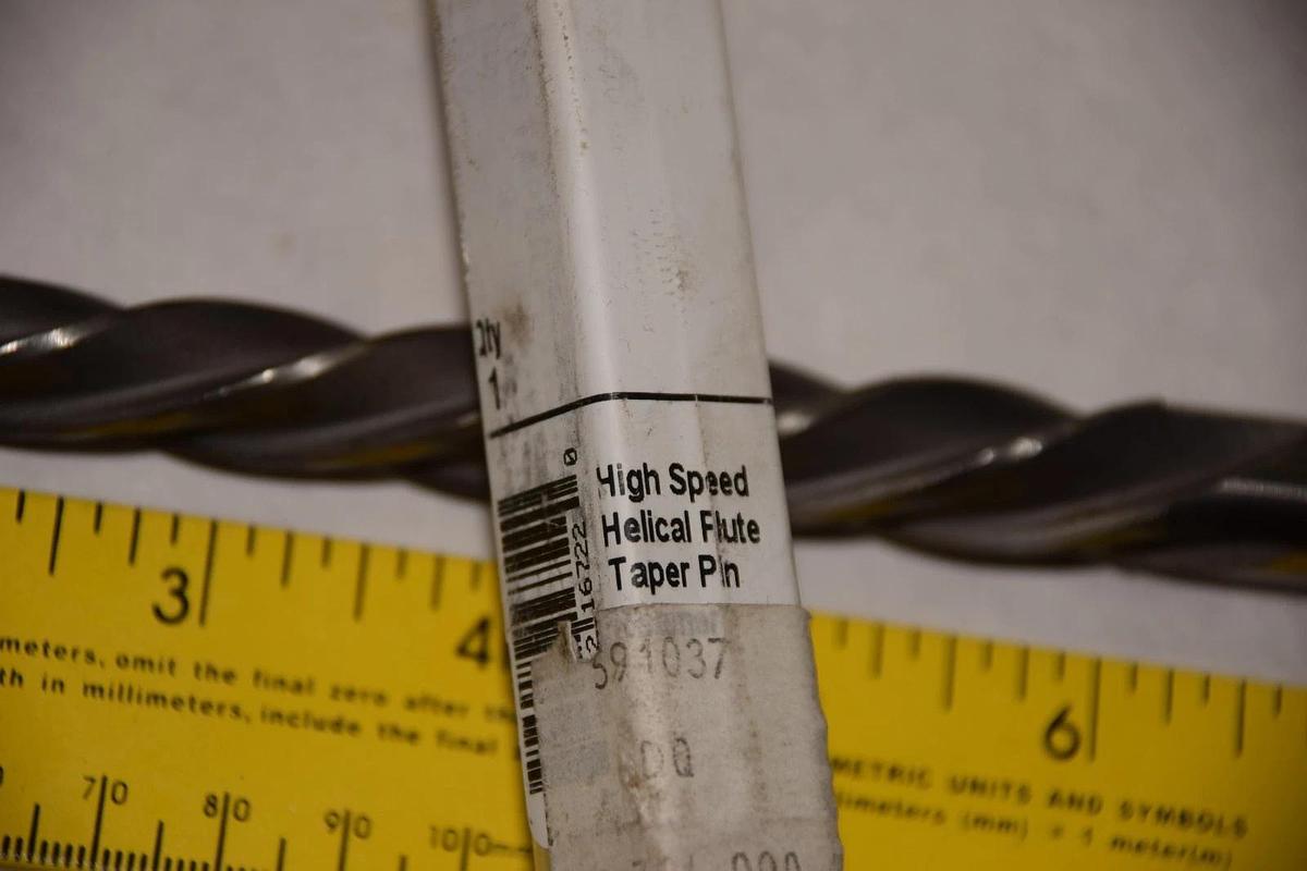 NO NAME 558 HSS #9 HIGH SPEED HELICAL FLUTE TAPER PIN REAMER NEW