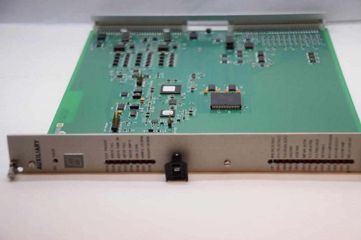 Used SIEMENS 1000041559 Rev G Auxiliary Board Card