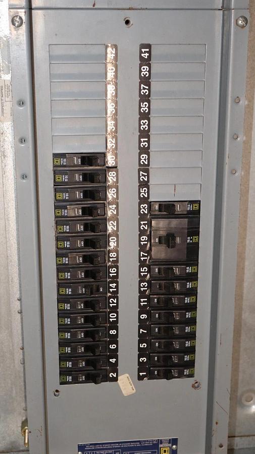 Used Square D Electric Panelboard NQOD442L225CU 225A 200A MAIN 208y/120v 3ph 4w