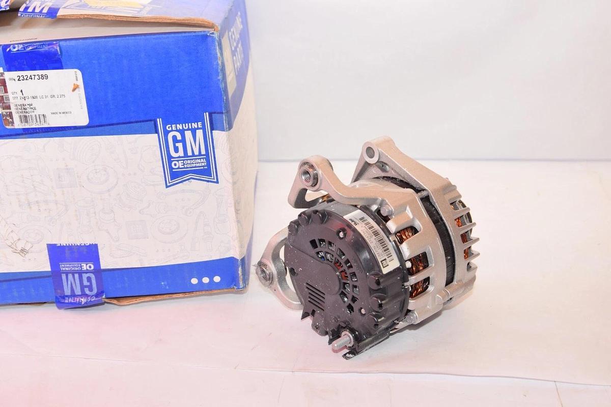 (NEW) GM / GENERAL MOTORS 23247389 14V 130A Alternator