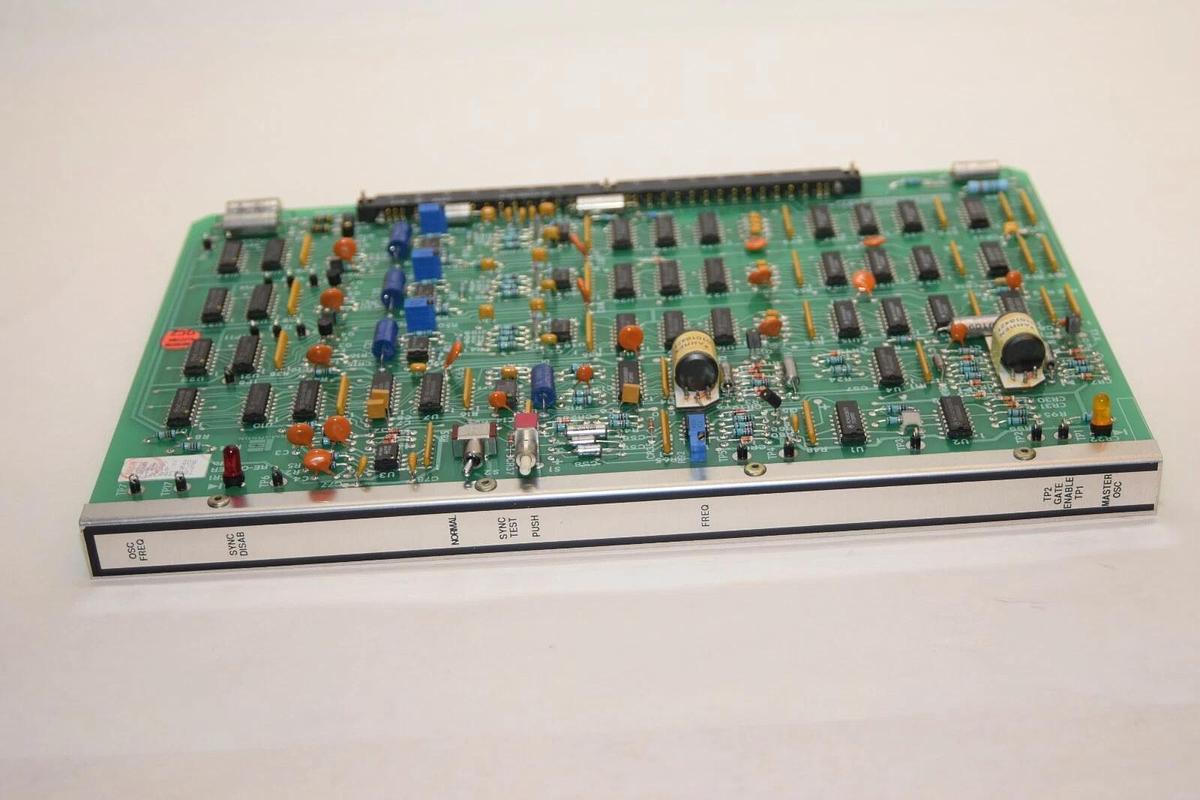 (NEW) EMERSON / LIEBERT 70083002/12/21 TP2 Gate TP1 Master OSC Control Module