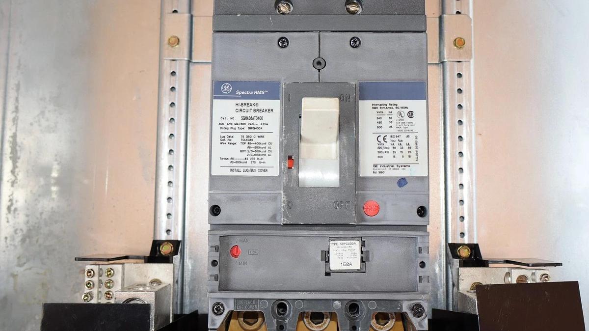 Used General Electric GE ASeries 400A Panelboard Panel AQF3424JBX 208y/120v 3ph 4w 42