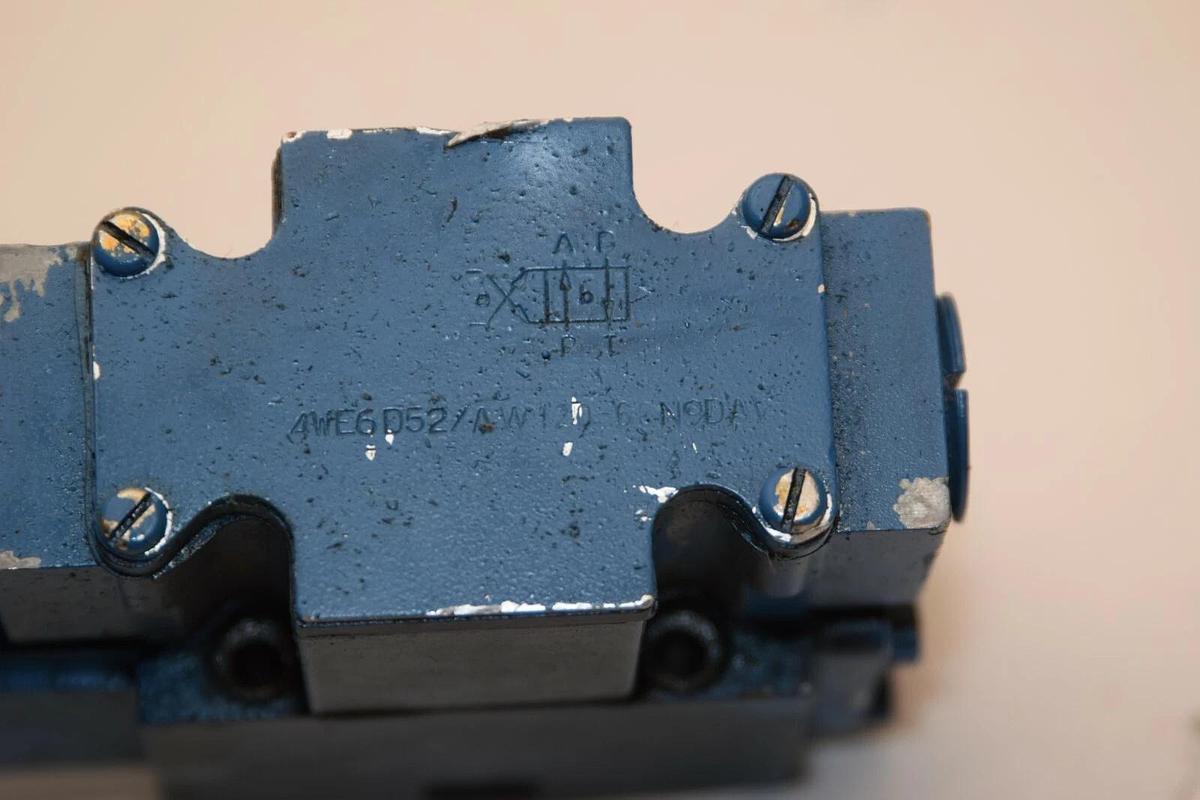 Used Rexroth Valve 4WE6D52/AW120-60N9DAV 4WE6D52AW12060N9DAV