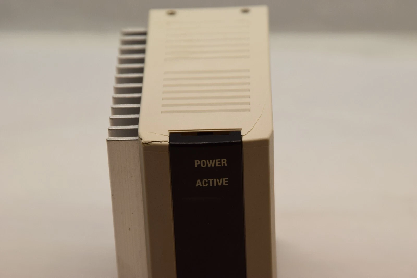 (NEW) SMC LC7R-K31AE1-X273 Regenerative Absorption Unit *Crack Case*