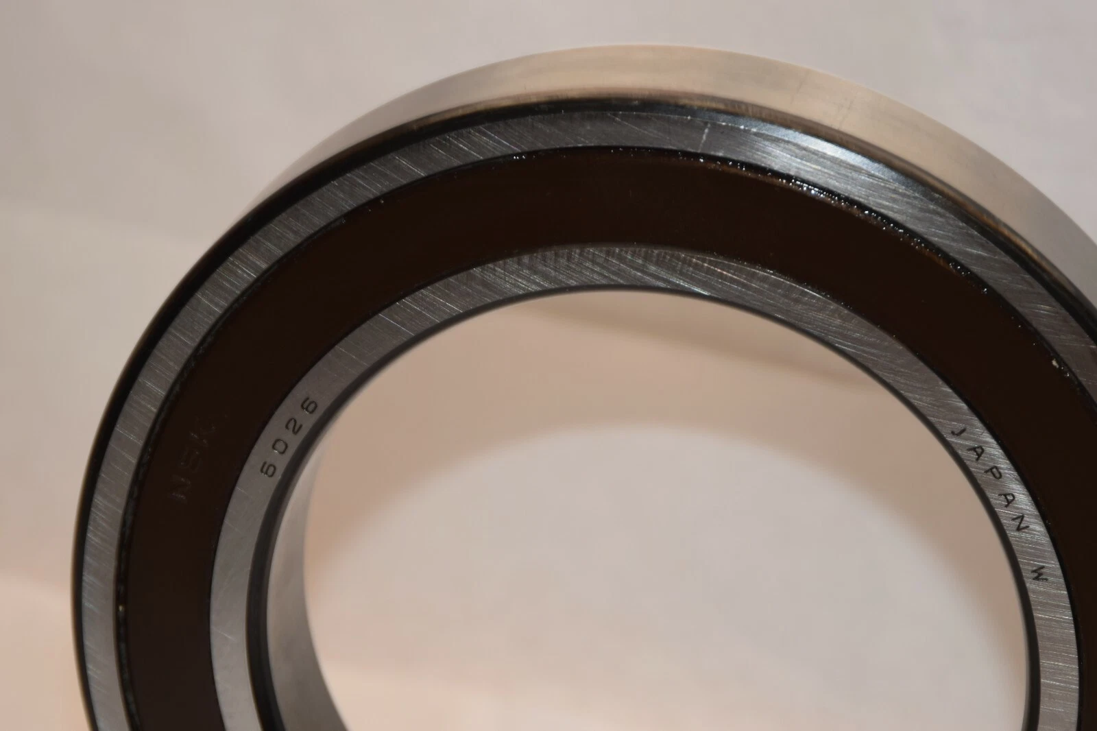 (NEW) NSK 6026 60260U 130MM ID 200MM OD 33MM Width Deep Groove Ball Bearing
