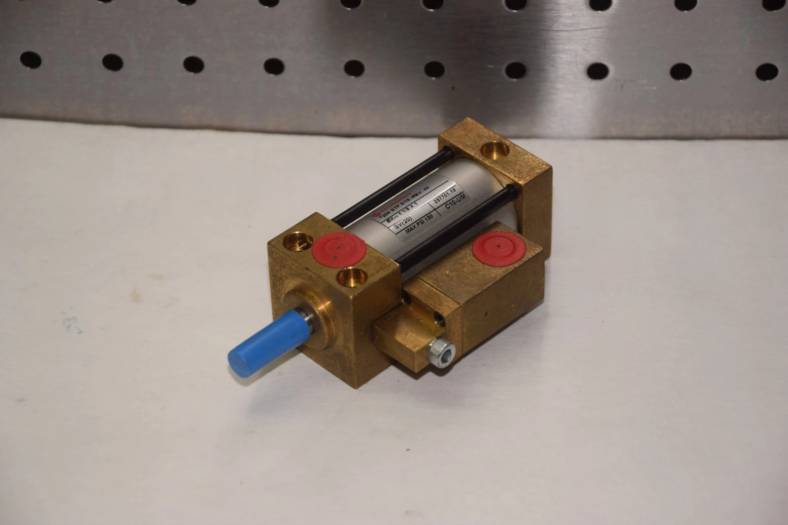 NORGREN ETF 5/16-REV ETF5/16-REV #0 1" STROKE 3/4" BORE BRASS CYLINDER NEW