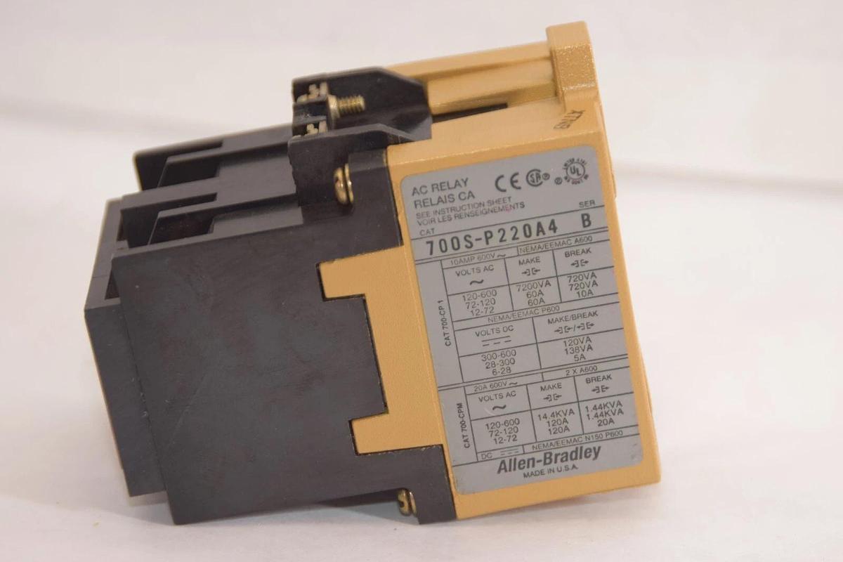 Used ALLEN BRADLEY 700S-P220A4 Series B Safety Control Relay