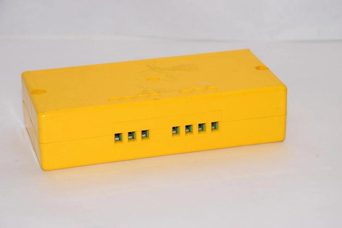 Used ELFIN DSL3 380-600V 50-60Hz 3 Light Flashing Safety Apparatus