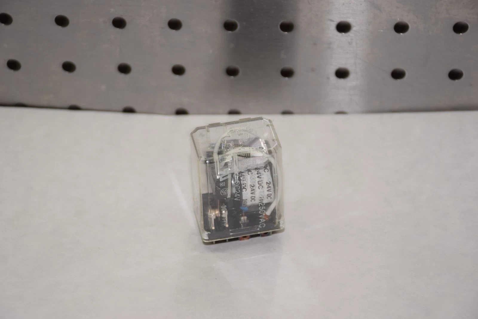 MATSUSHITA HP2-DC24V AW5222 10A 30VDC RELAY NEW