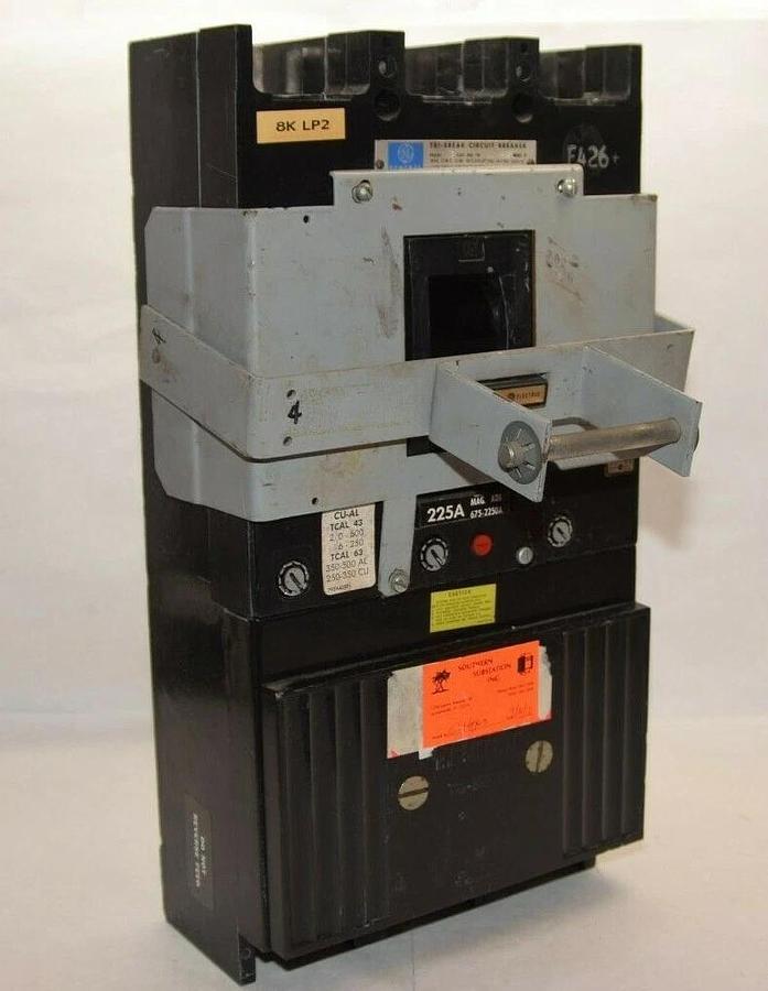 Used GE GENERAL ELECTRIC TB43F TB 43F 225A 675-2250A Adj 3P Tri-Break Breaker