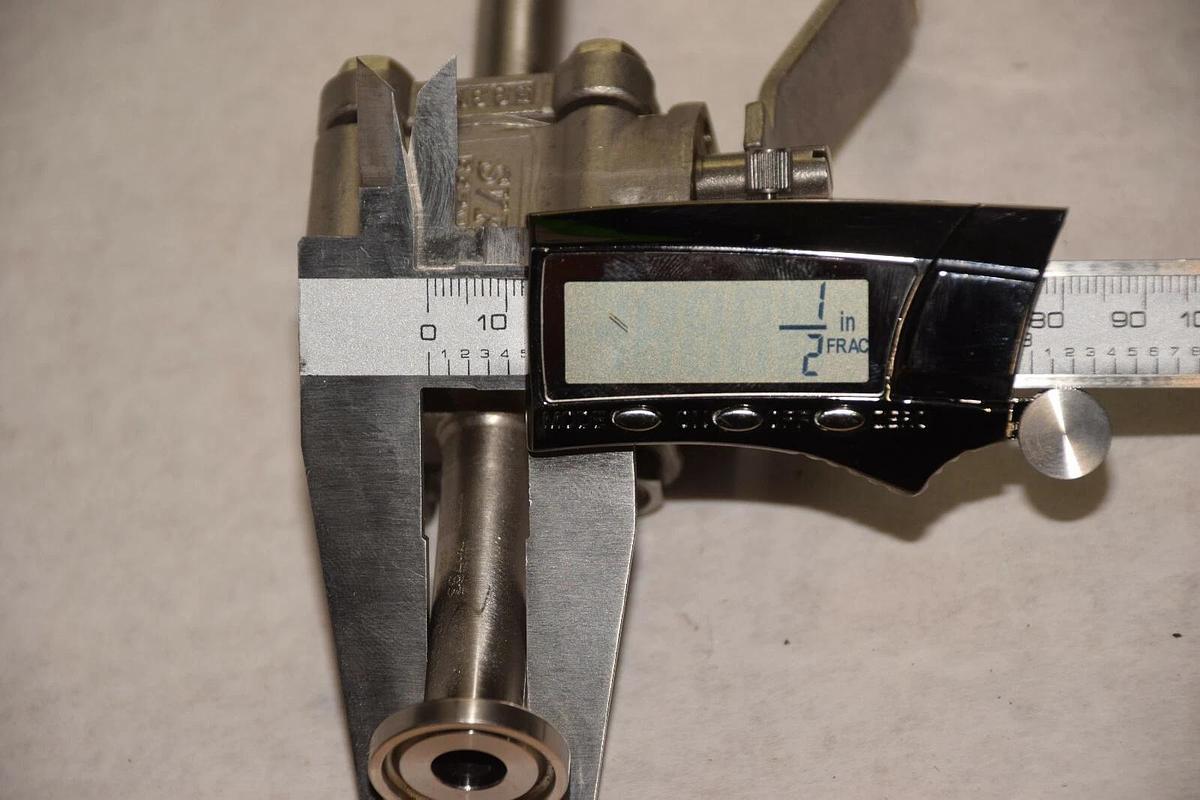 SVF FLOW CONTROLS CF3M 1500 Psi 1/2" Ball Valve SB78888AT Seat PTFE / TFM 316 SS