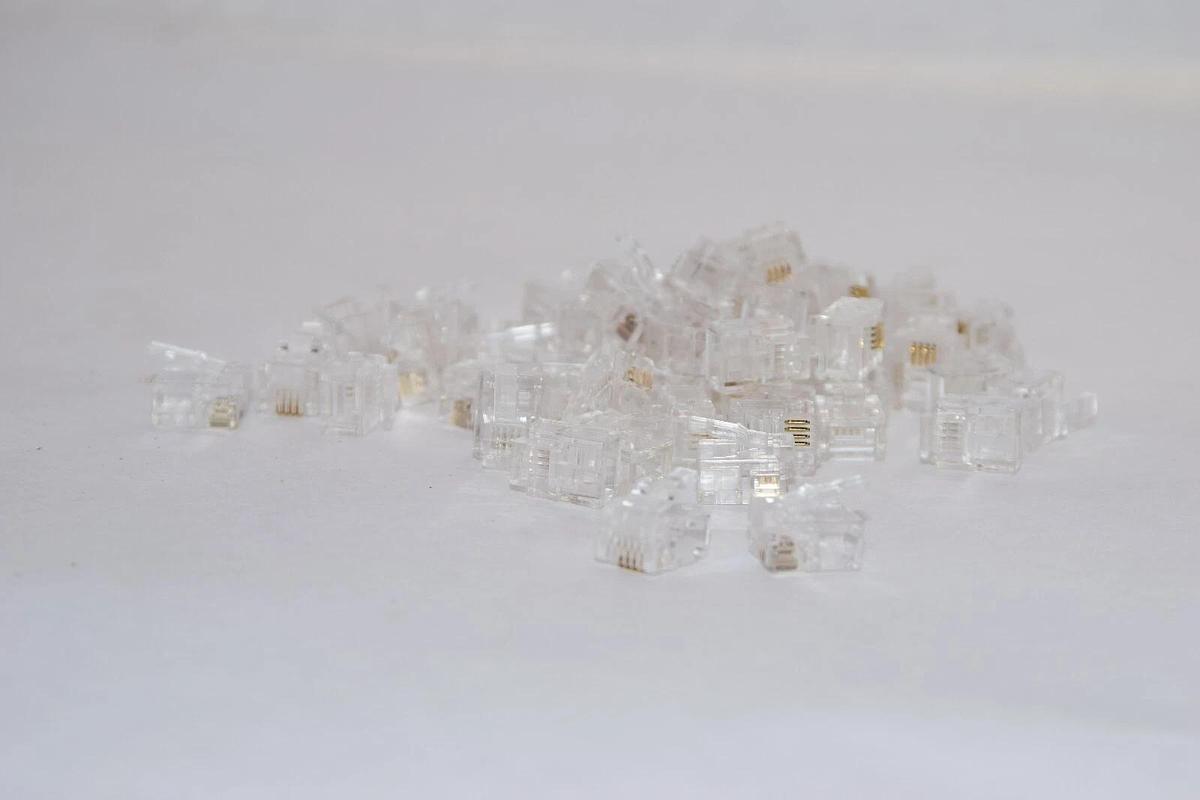 (NEW - Lot of 57) MULTICOMP 70016P4C 6-POS RJ11 Plug