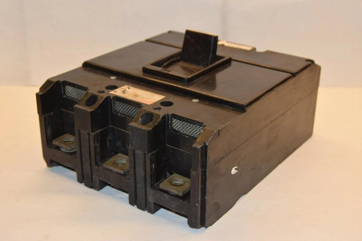 Used FPE NJL631070  Circuit Breaker 70 A Amp 70A 3 Pole 600v