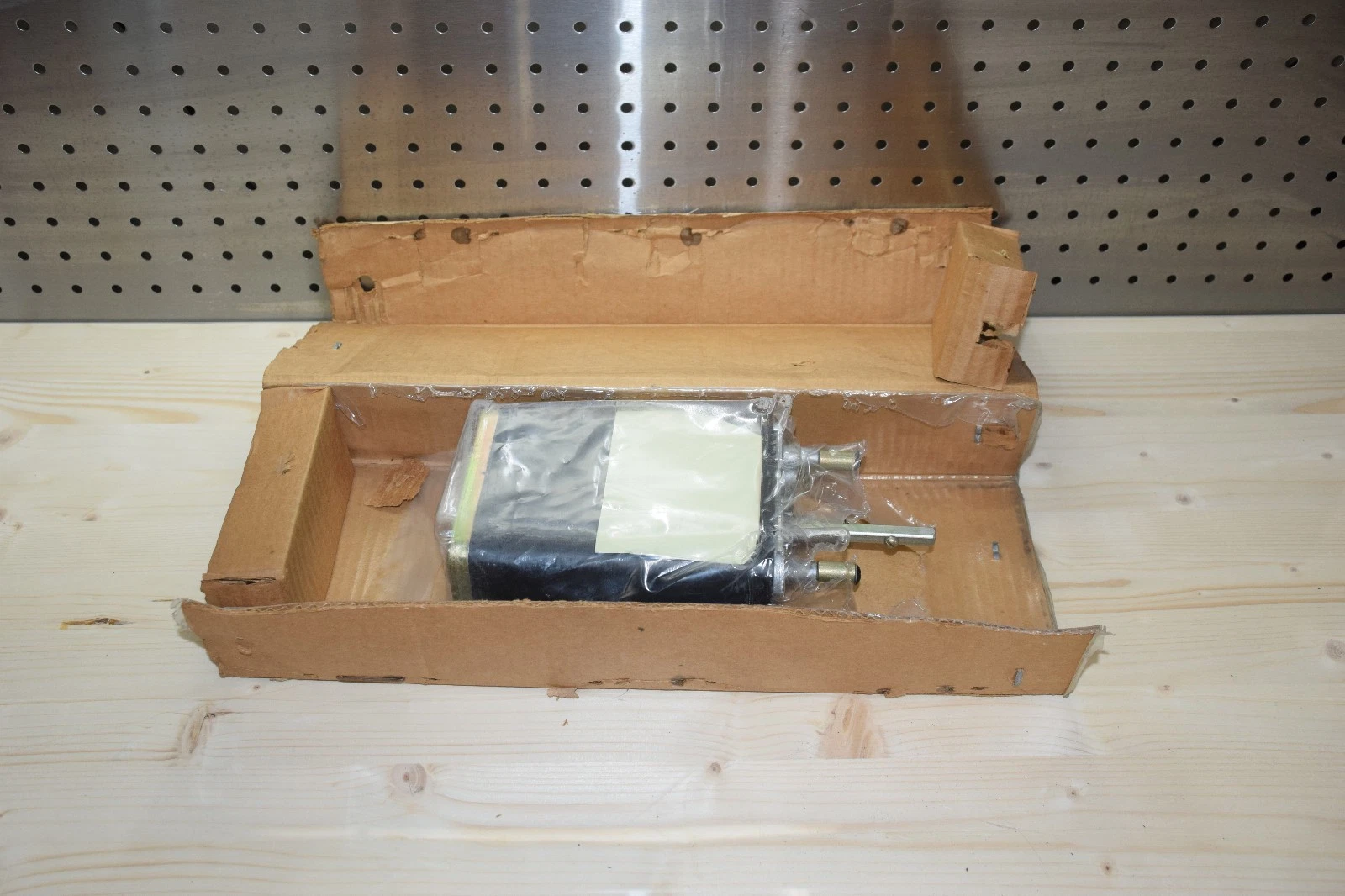 GENERAL ELECTRIC Rotary SWITCH CAM OPERATED 16SB1FB302SUM4Y New