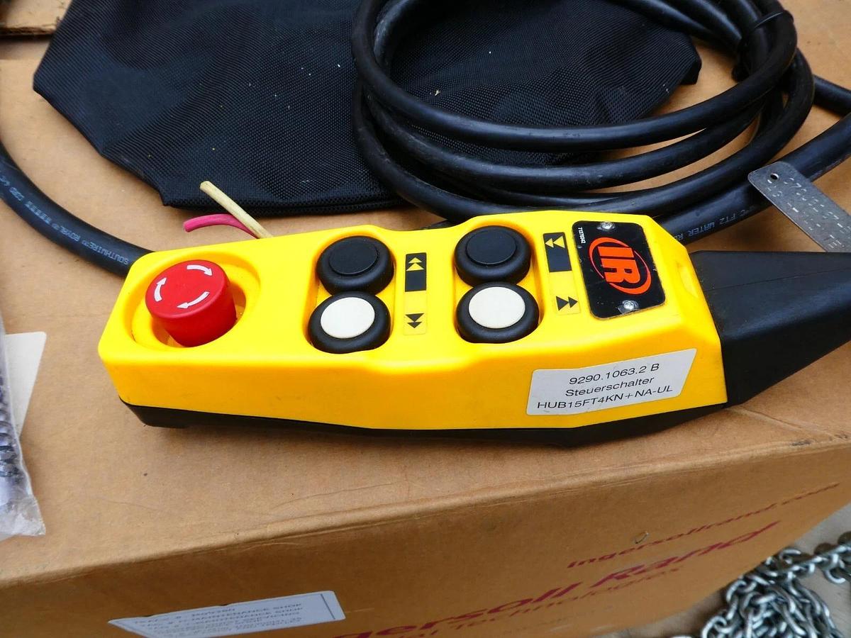 Ingersoll Rand 3 Ton IR Quantum Electric Hoist 25 Ft. Chain QCH200-2ND300 (New)