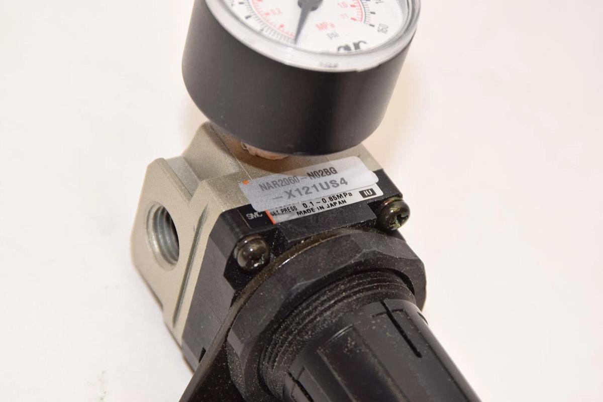 (NEW) SMC NAR2060-N02BG-X121US4 0.1-0.85MPa Pneumatic Regulator W/Mnting Bracket
