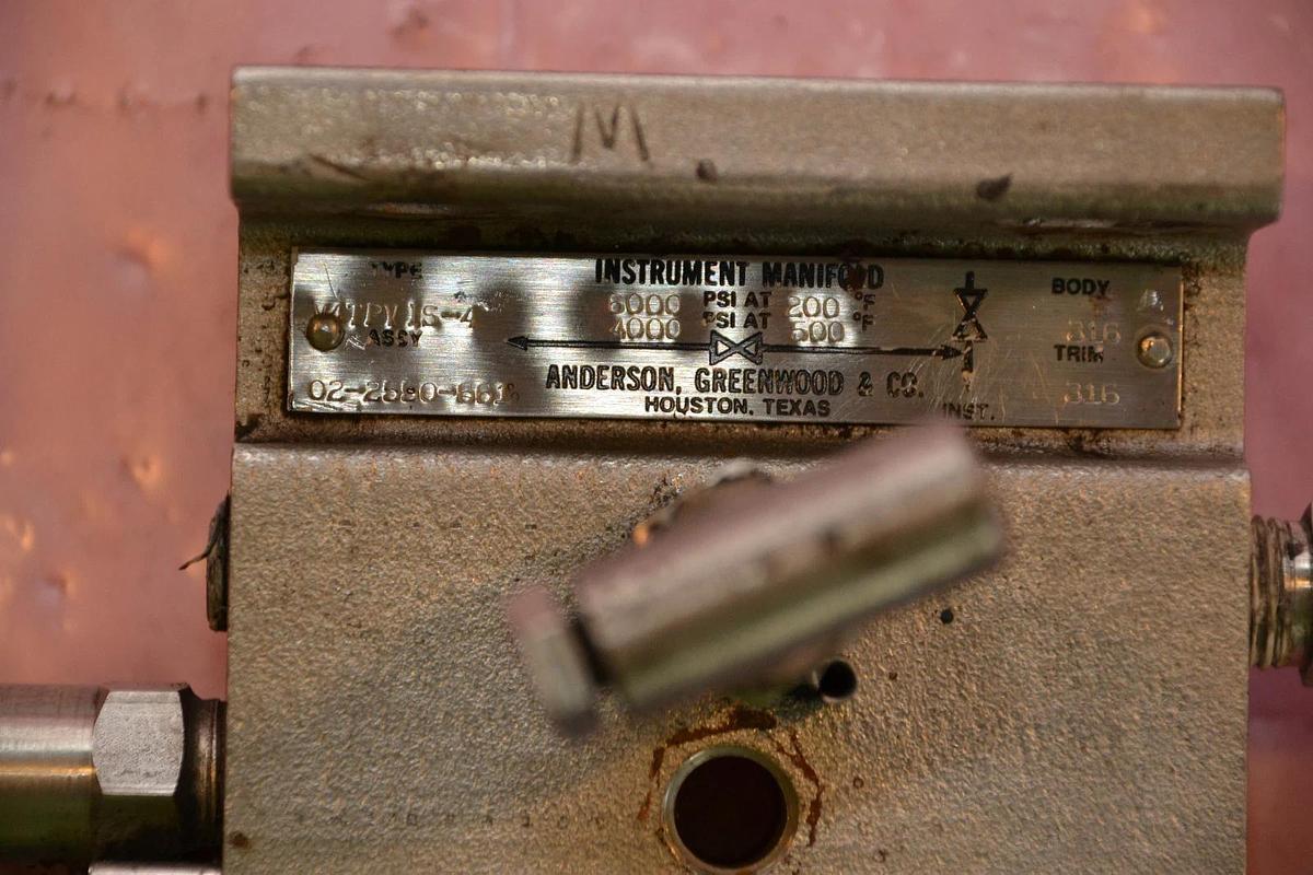 Used ANDERSON GREENWOOD & CO. MANIFOLD M4TPVIS-4 M4TPVIS4 M4TPVIS 4