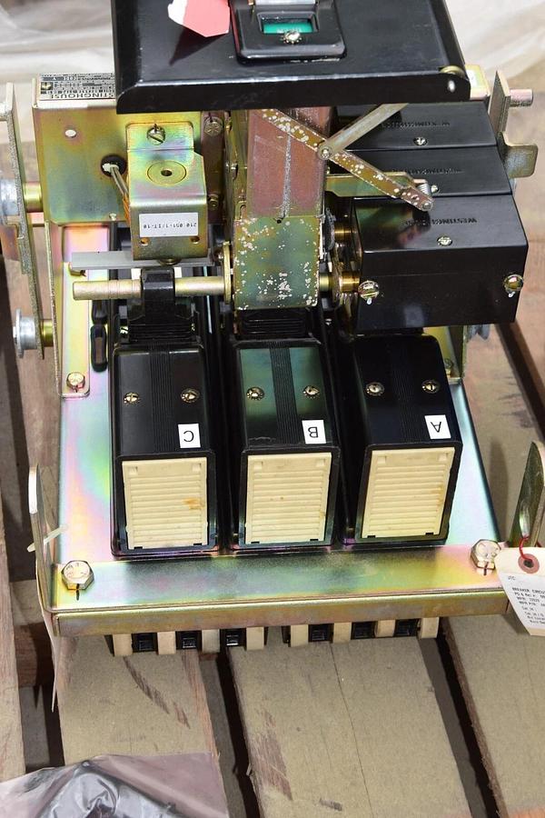 Used Westinghouse Air Circuit Breaker Type DB15 225 Frame Size 600VAC  (New)