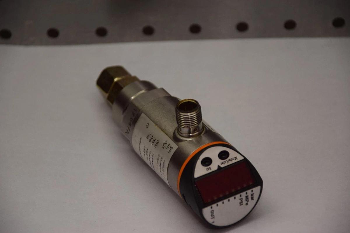 Used IFM Efector Pressure Sensor Unit,  PN5002