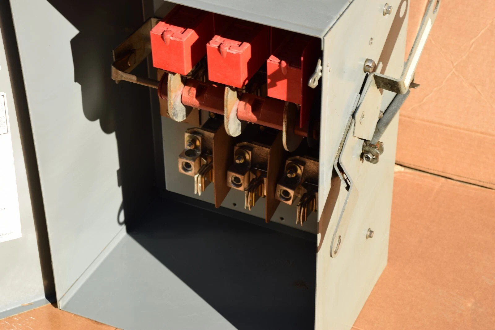 Used SQUARE D I-Line Fusible Busway Switch PQ3220G 200A 200 Amp Ser 6 3P 3P3W 240v