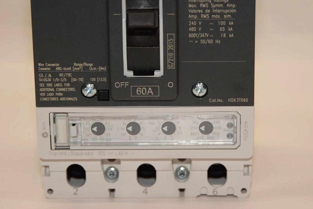 SIEMENS 3VL2506-2PE33-0AA0 Breaker 60A 60 Amp 3P HDK3T060F HDGB 60 A (NEW)