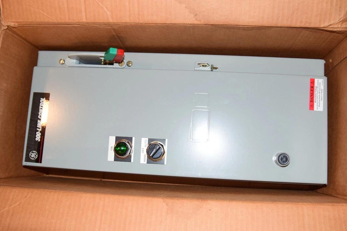 GE CR308BT02RA1DALKA 30A 250V 300-Line Size 0 Control Combination Starter NEW