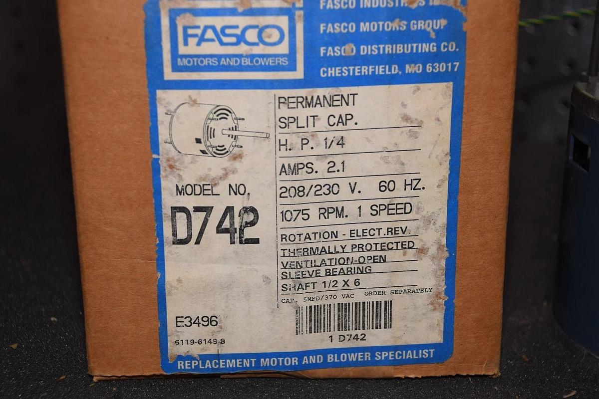 FASCO Single 1 Speed Condenser Motor D742 1/4hp 2.1a 208/230V 60hz 107rpm NEW
