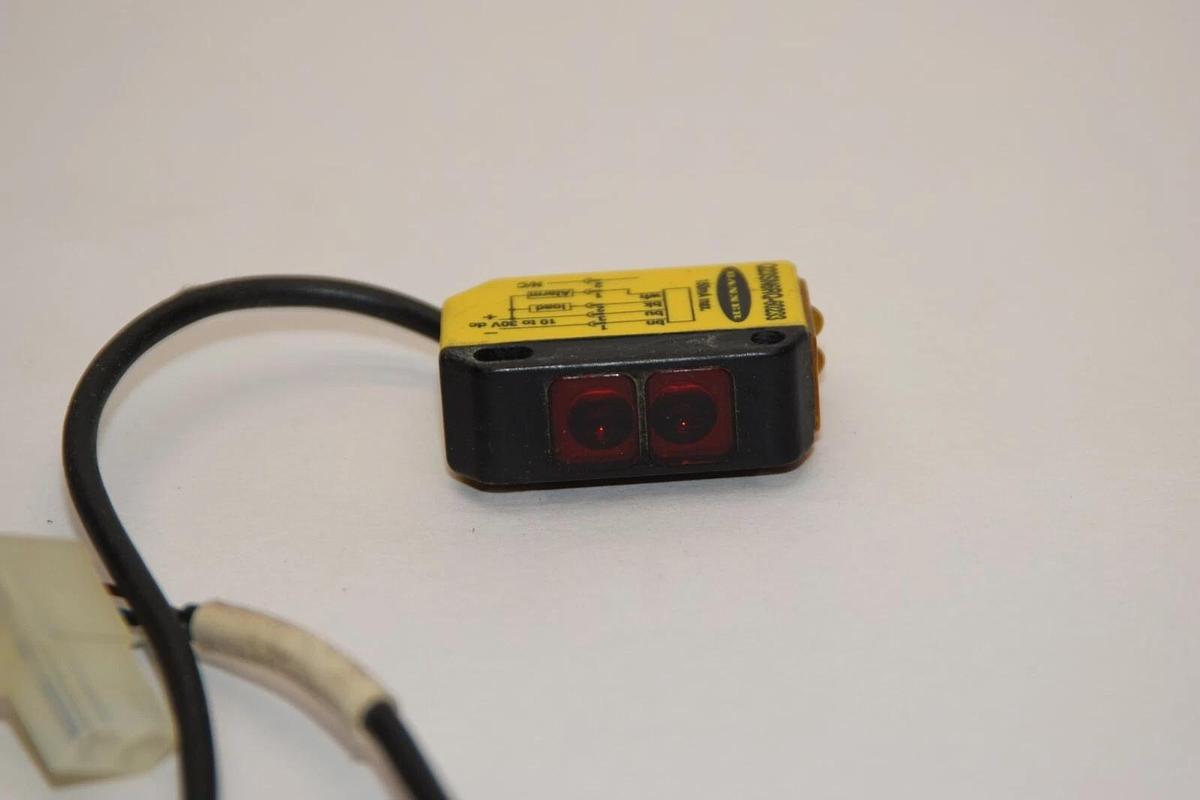 Used BANNER Q23SN6RQ-60233 150mA 10-30Vdc Sensor