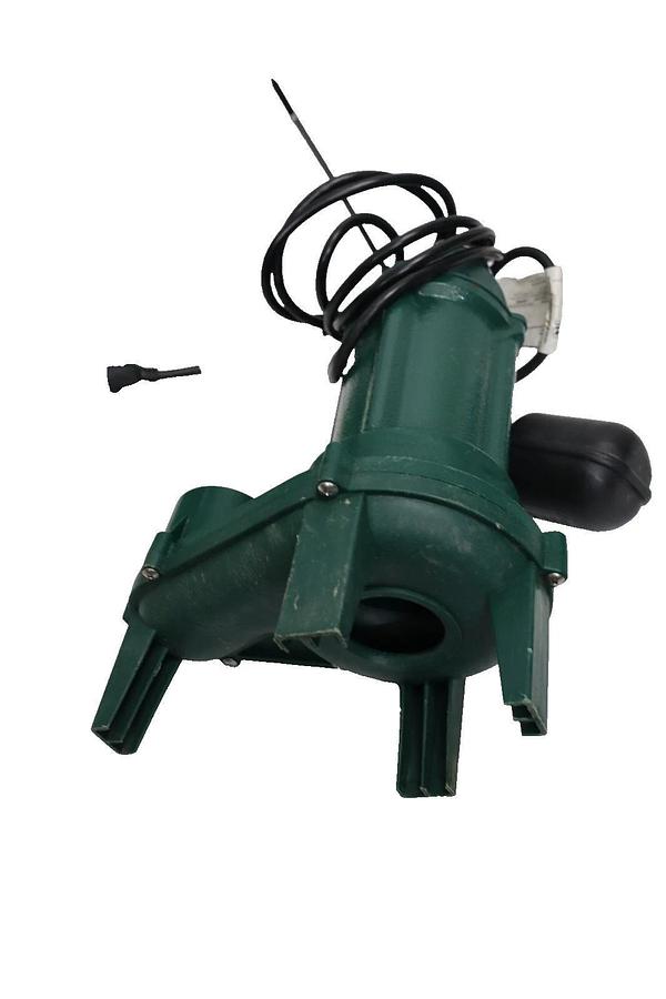 Used Zoeller Submersable Sewage Pump 1261-0001 1261 Rev A 1/3hp 115v 1P 8.4A 2" NPT