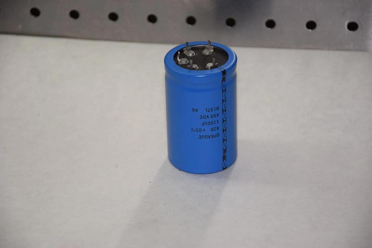 SPRAGUE 82D +85 DEGREE CELSIUS 1100uF 450VDC 9137L CAPACITOR NEW