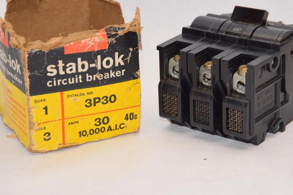 (NEW) FPE 3P30 30A Amp Stab-Lok Circuit Breaker *Cracked*
