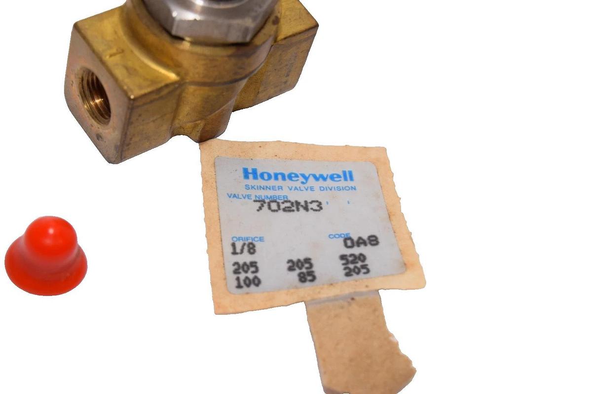 Honeywell / Skinner 702N3 1/8" NPT Orifice Valve (New)