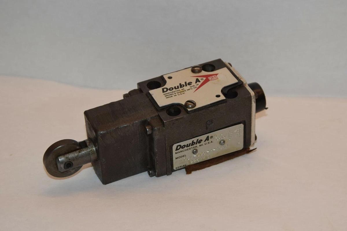 Used DOUBLE A QJW-005-P-10A4 DIRECTIONAL HYDRAULIC VALVE