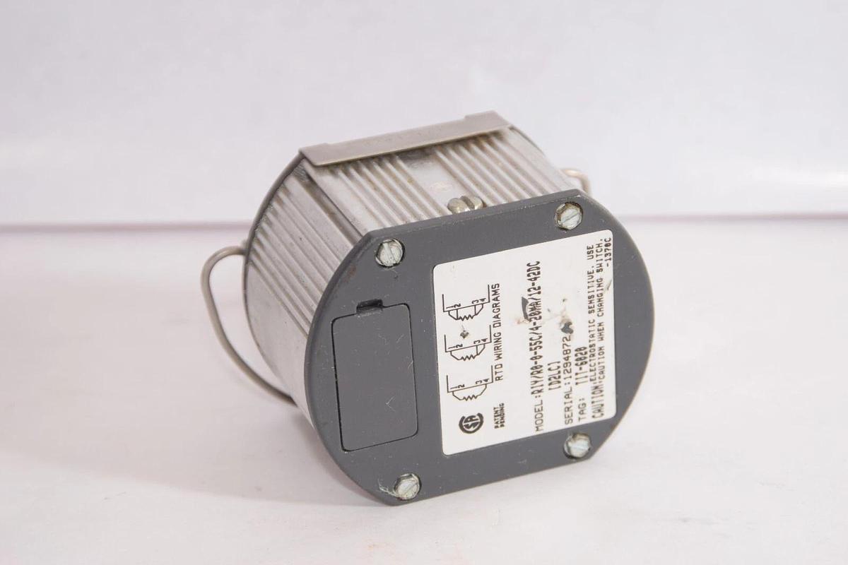 Used MOORE INDUSTRIES RIY/R0-0-55C/4-20MA/12-42DC  D2LC Transmitter