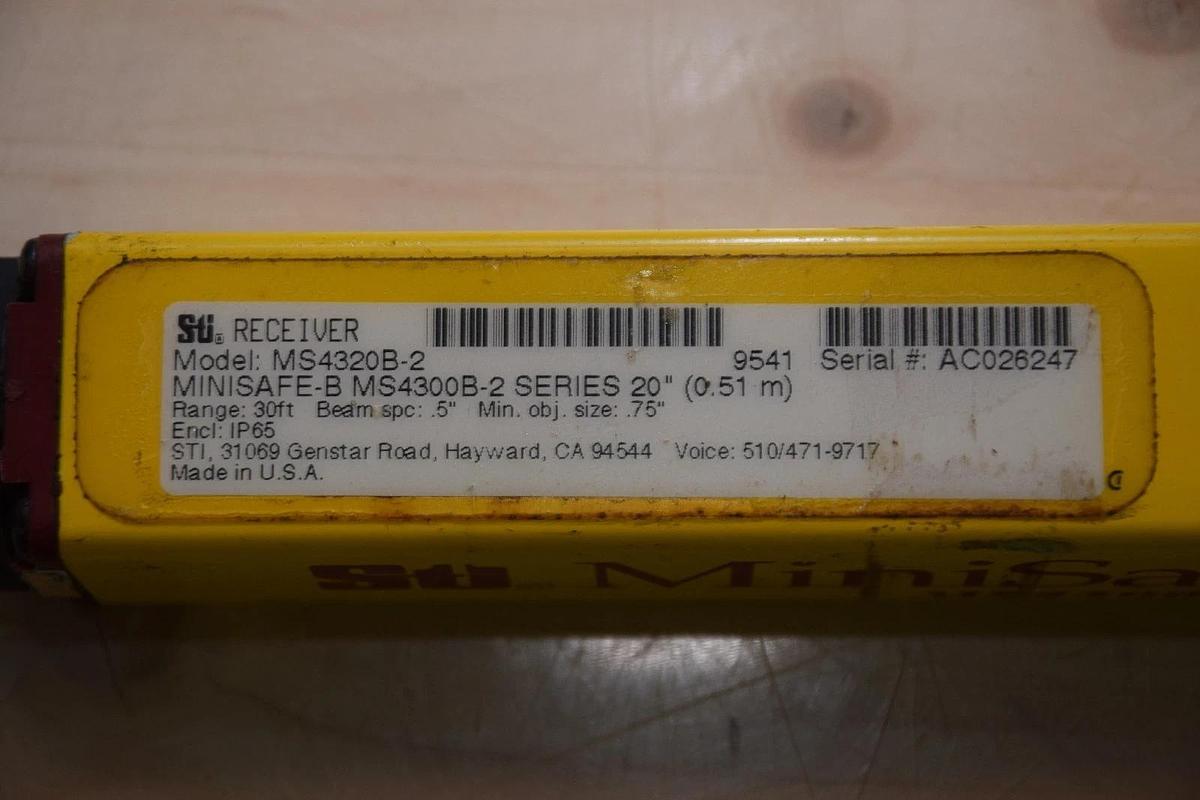 Used STI MS4320B-2 MINISAFE 20" RECEIVER SAFETY LIGHT CURTAIN