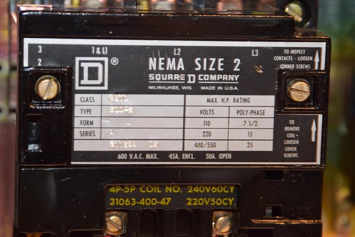 Used SQUARE D 8810 SDG-2 Enclosure w/ Reversing Contactor Size 2 8810 SD0-2  220/240v