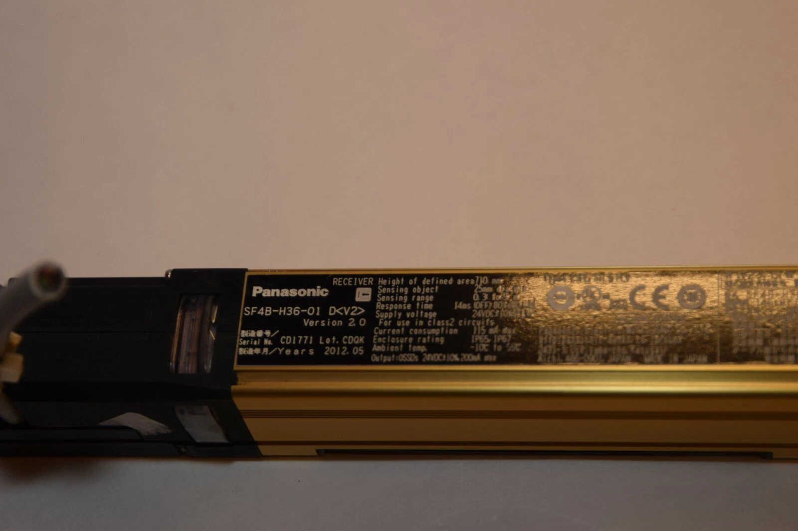 Used SUNX SF4B-H36-01 D V2 Receiver Safety light curtain Matsushita Electric PANSONIC