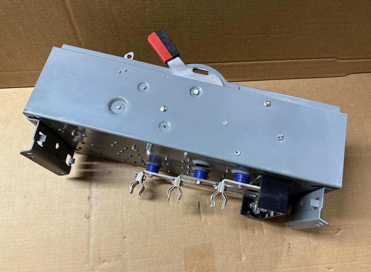 SQUARE D Surgelogic QMB Surge Protection Device QMB4IMA24 3ph 480y/277v 4w 240kA