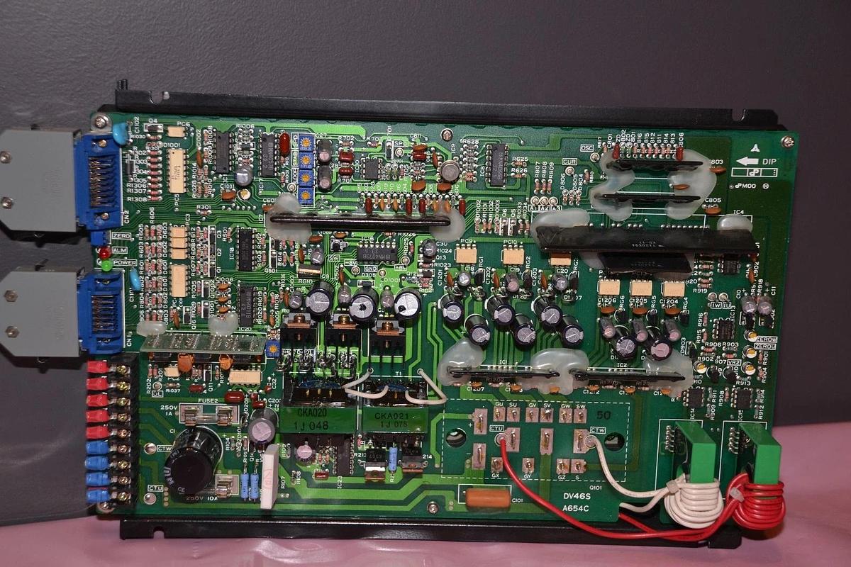 Used PANASONIC DV46S005LA2 DC13W DC24V 50W AC SERVO DRIVER
