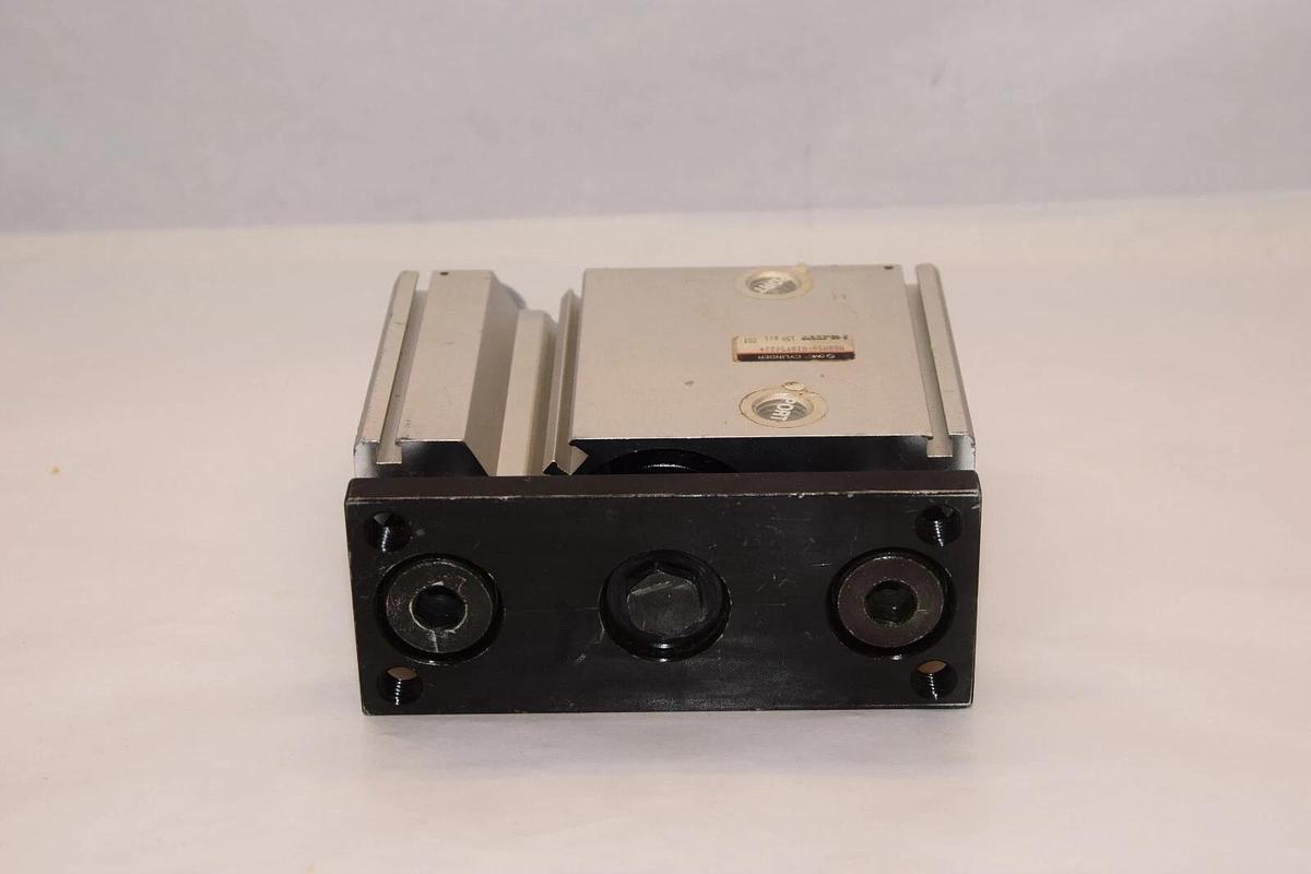 (NEW) SMC MGQM50-UIA950224 150psi Guided Slide Cylinder