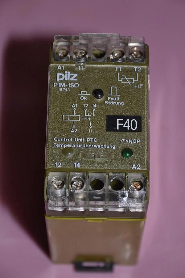 Used PILZ SAFETY RELAY P1M-1SO P1M1SO P1M 1SO P1M-1SO/1U/50-60HZ 230/250 V