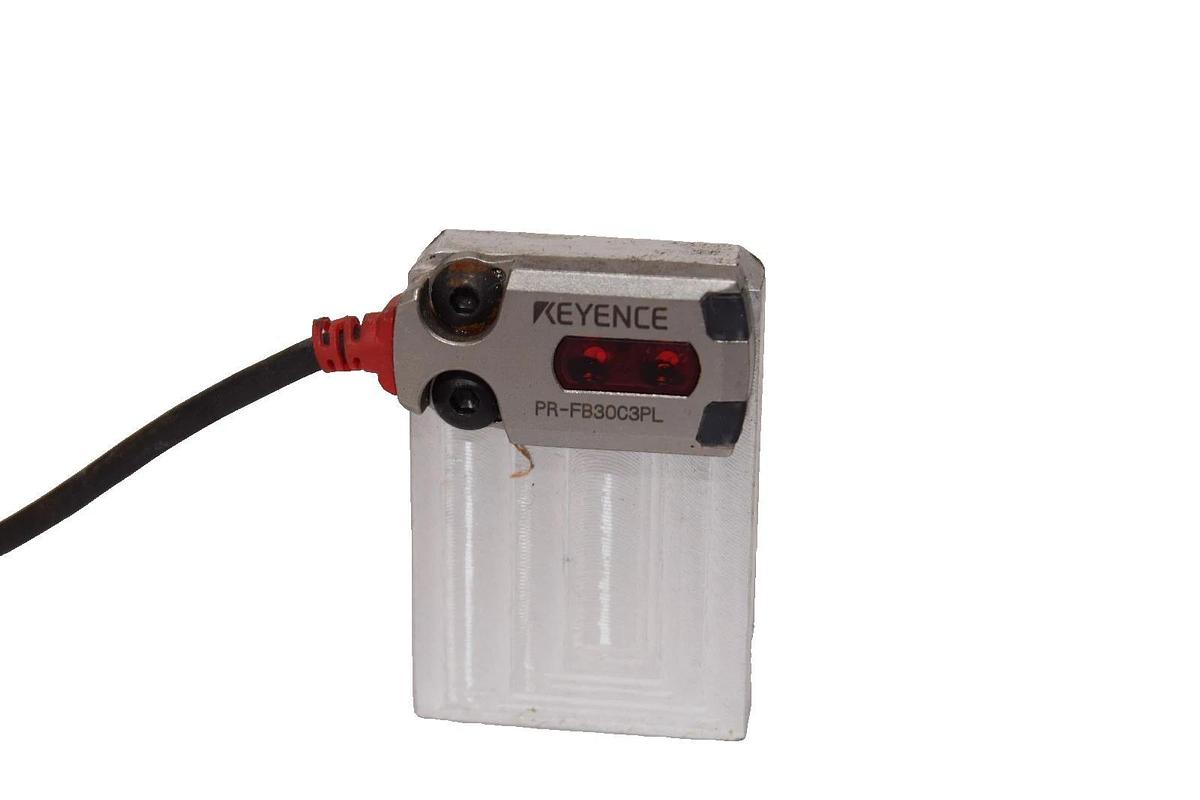 Used Keyence PR-FB30C3PL , PRFB30C3PL Photoelectric Sensor with Stand