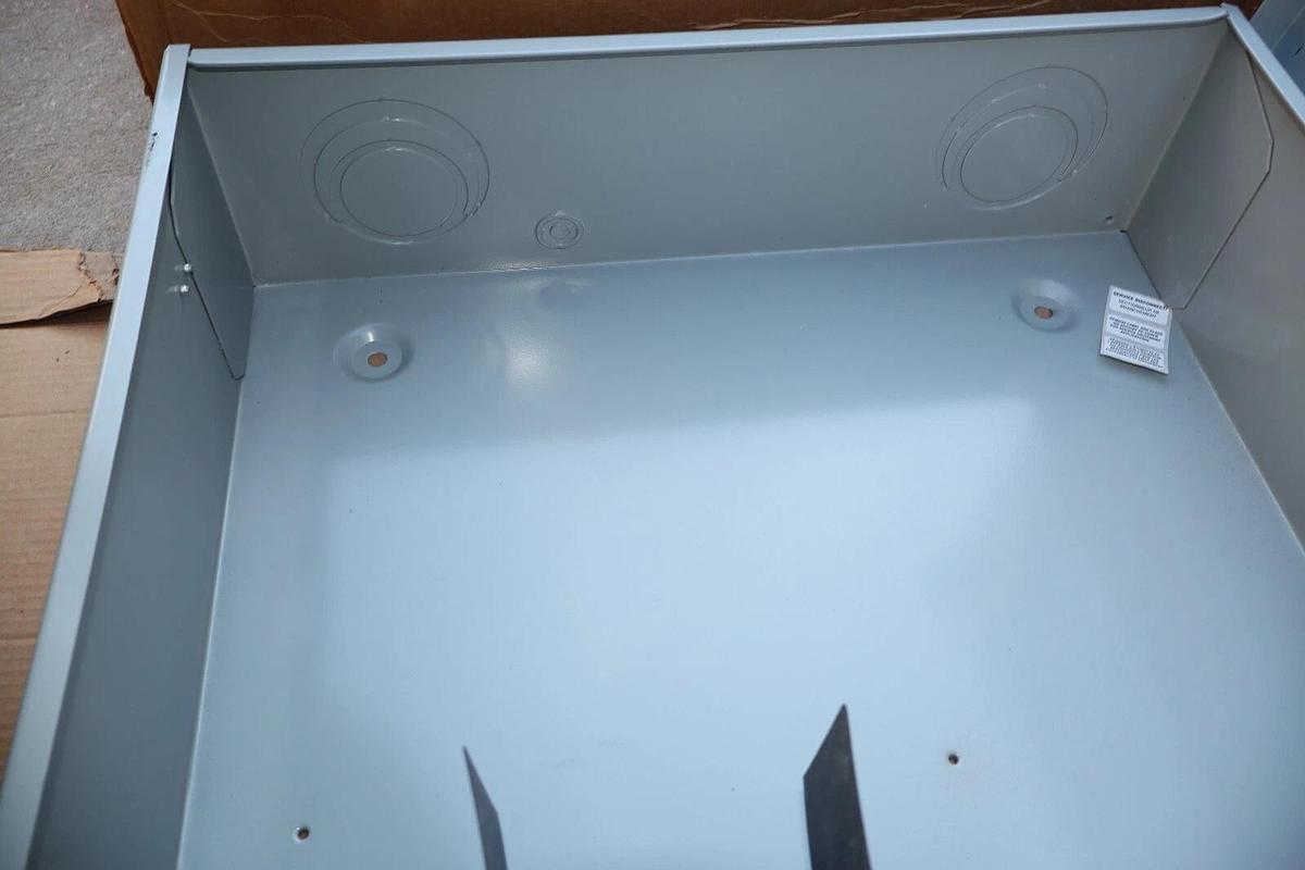 Siemens GF326NA General Switch Fusible Disconnect 600A 600 Amp 3p Typ 1 240v NEW