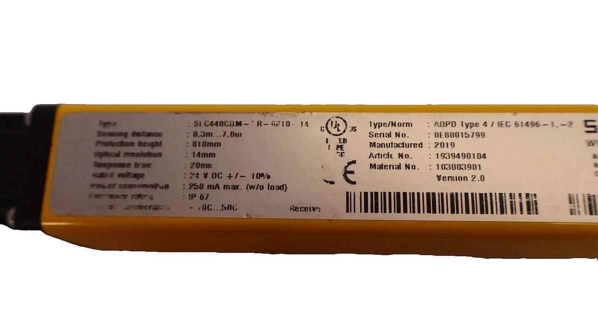 Used Schmersal Safety Light Curtain RECEIVER SLC440COM-ER-0810-14 .3-7.0m 24VDC