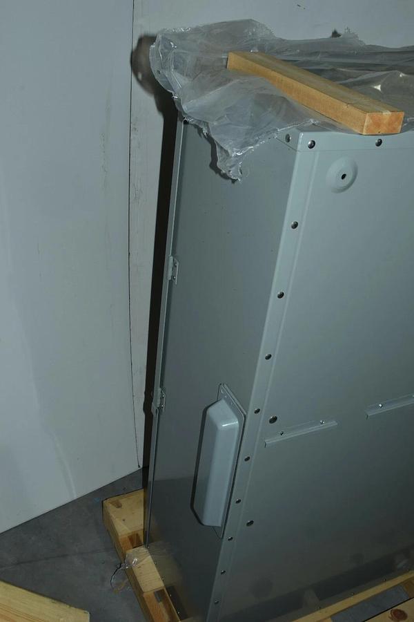 Cutler-Hammer 3BPS1200RT Bolted Pressure Contact Switch 1200A 3PH 1200 Amp Eaton