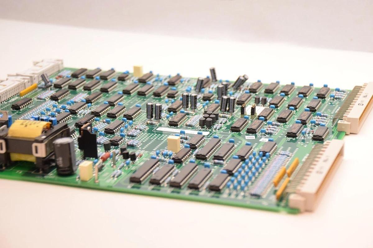 Merlin Gerin SRIZ 6739824 , 6739823XD-4C1 UPS Systems PC Board (NEW)